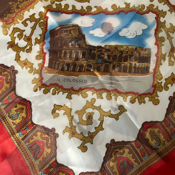 Vintage Scarf 100% polyester - Picture 4 of 5